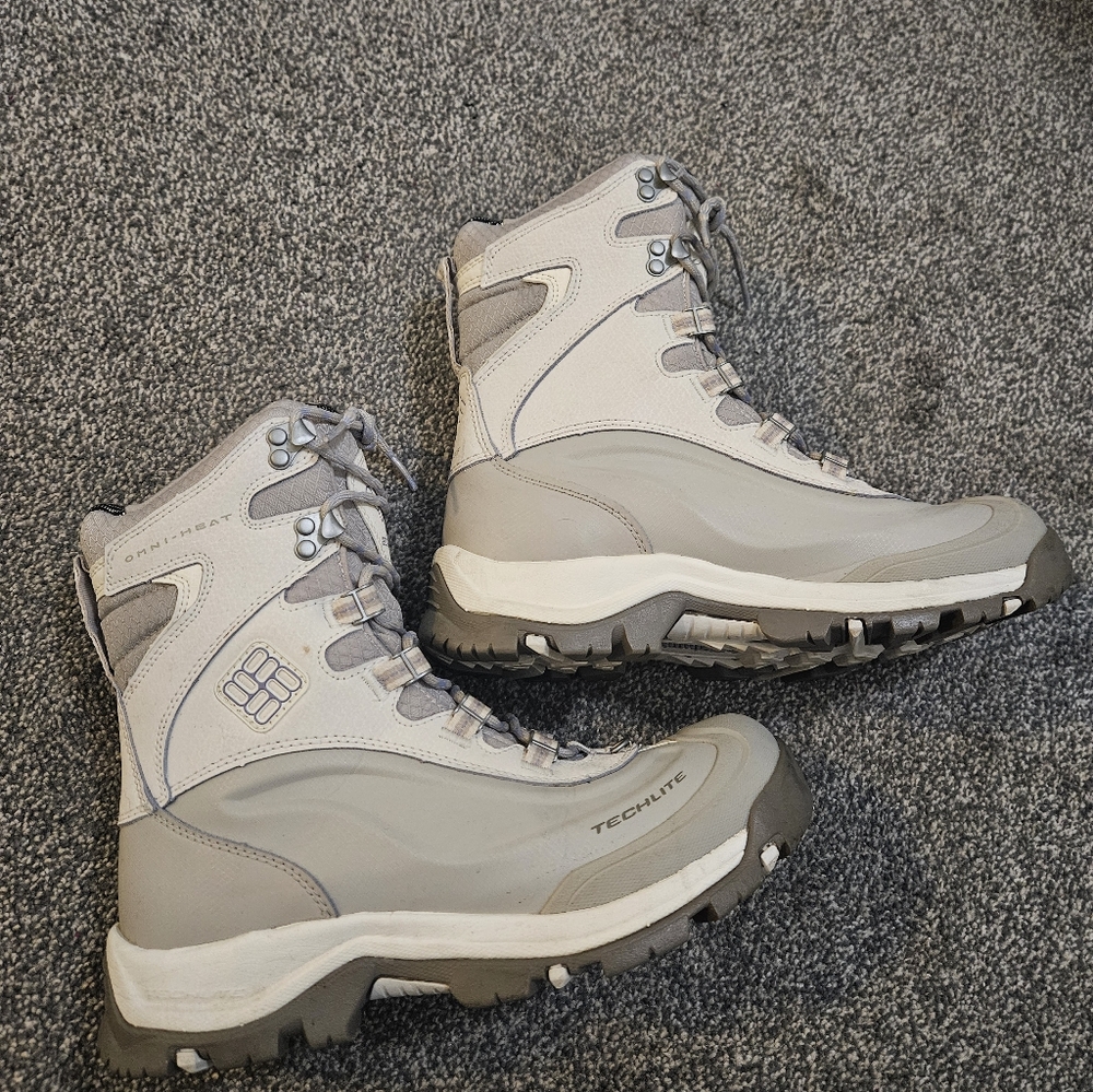 Columbia Snow Boots Size 9